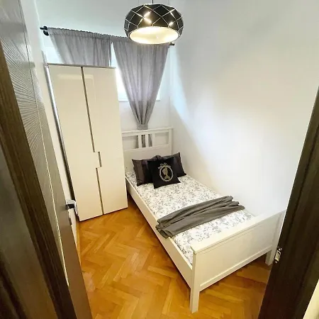 Daire Mini Palais - Beachfront, 5 Min Center, Terrace Split