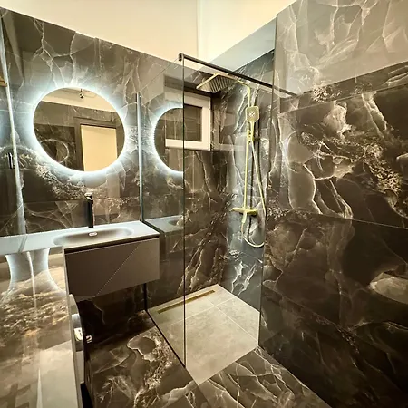 公寓 Mini Palais - Beachfront, 5 Min Center